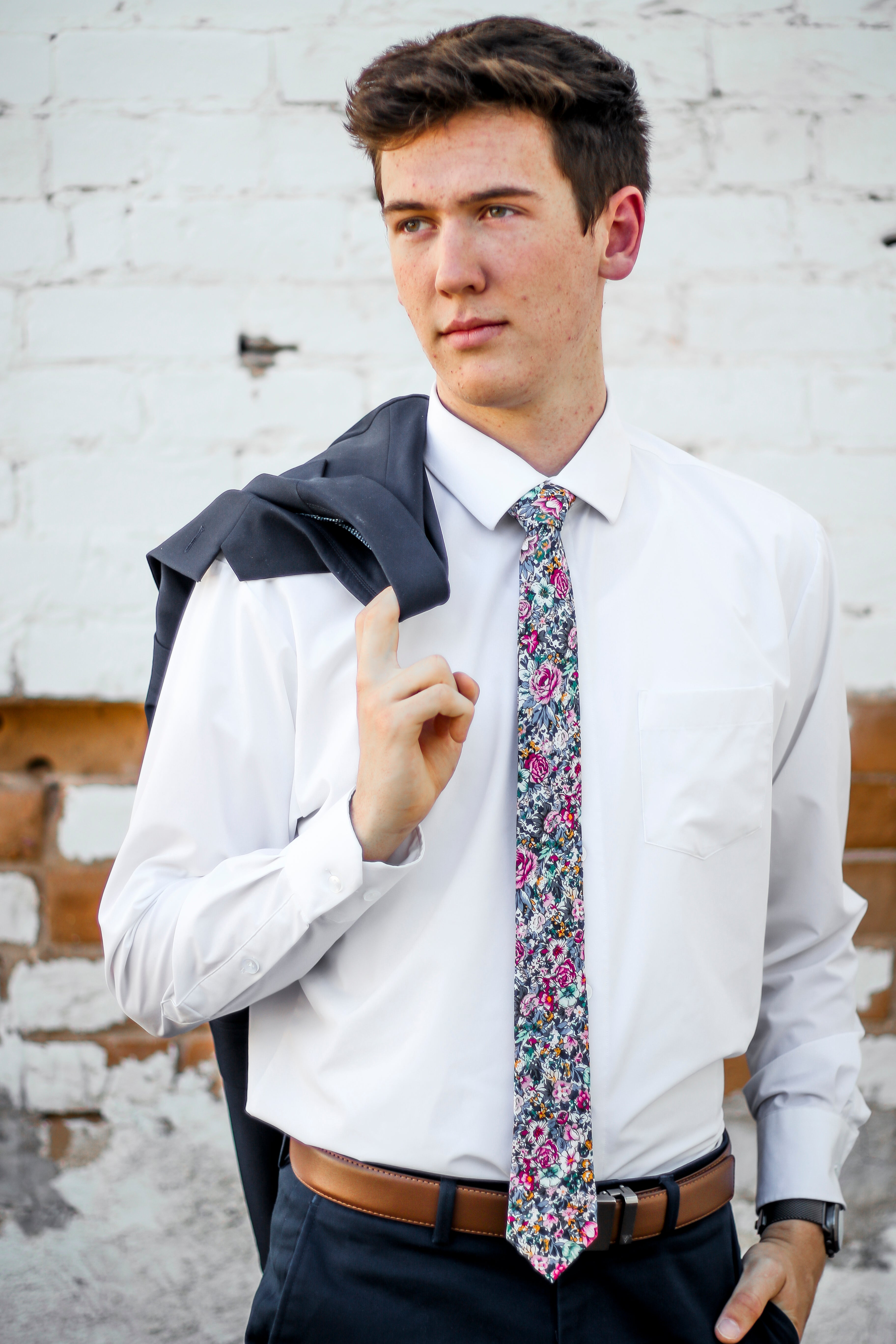 Do Groomsmen Pay For Their Ties?