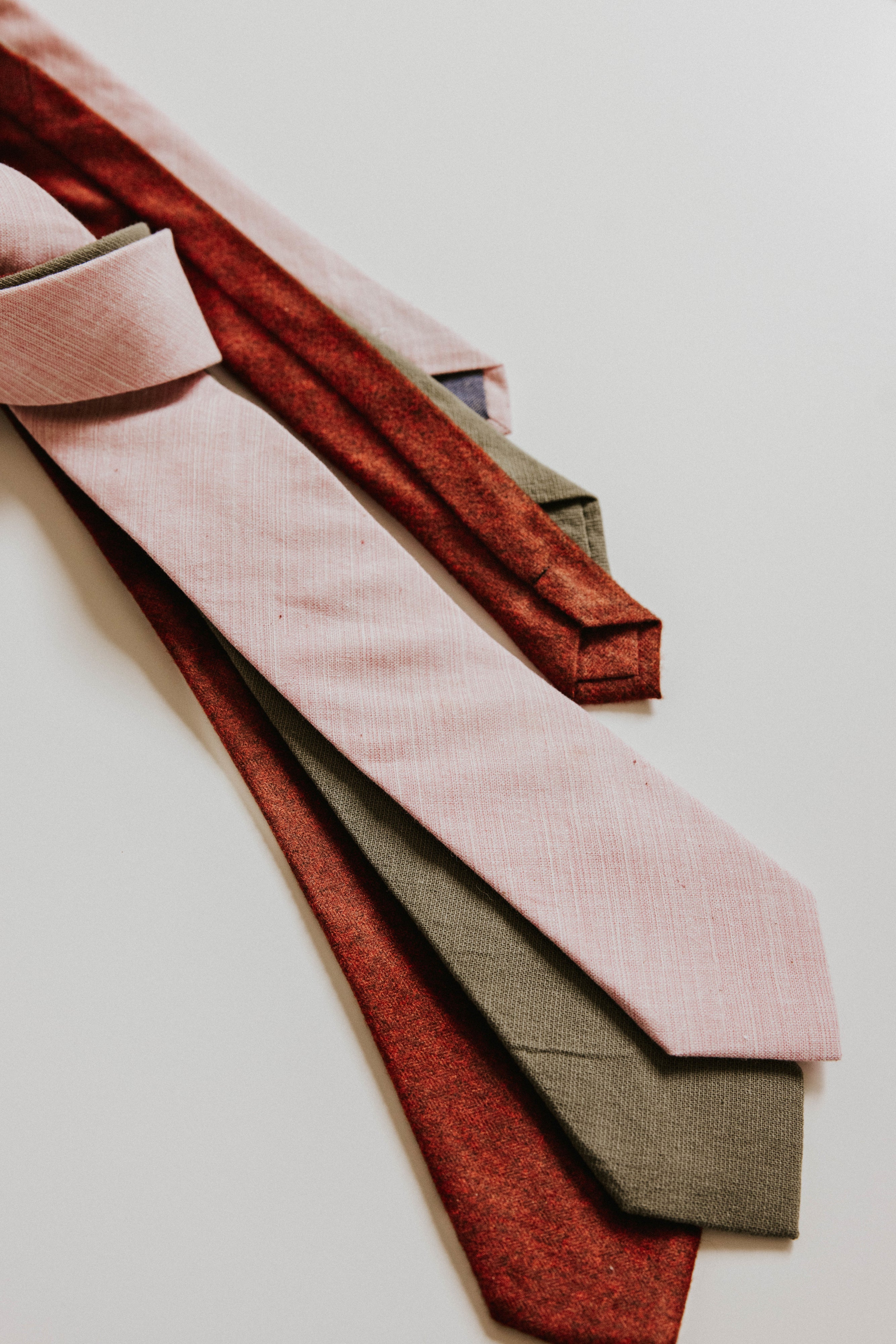 The Best Tie Colors for Every Season