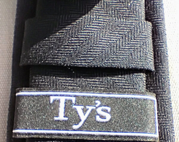 1000002672-2 Back to Black